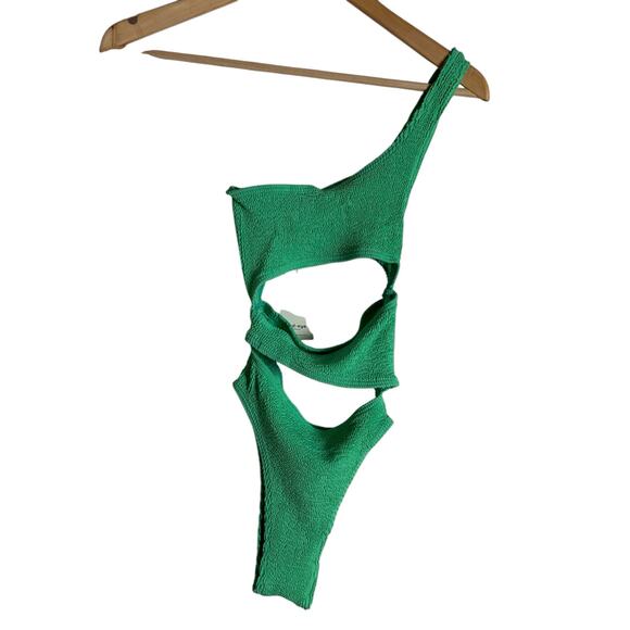 Bond Eye Rico Green One Shoulder Cut Out One Piece Crinkle Swimsuit One Size - Picture 9 of 9